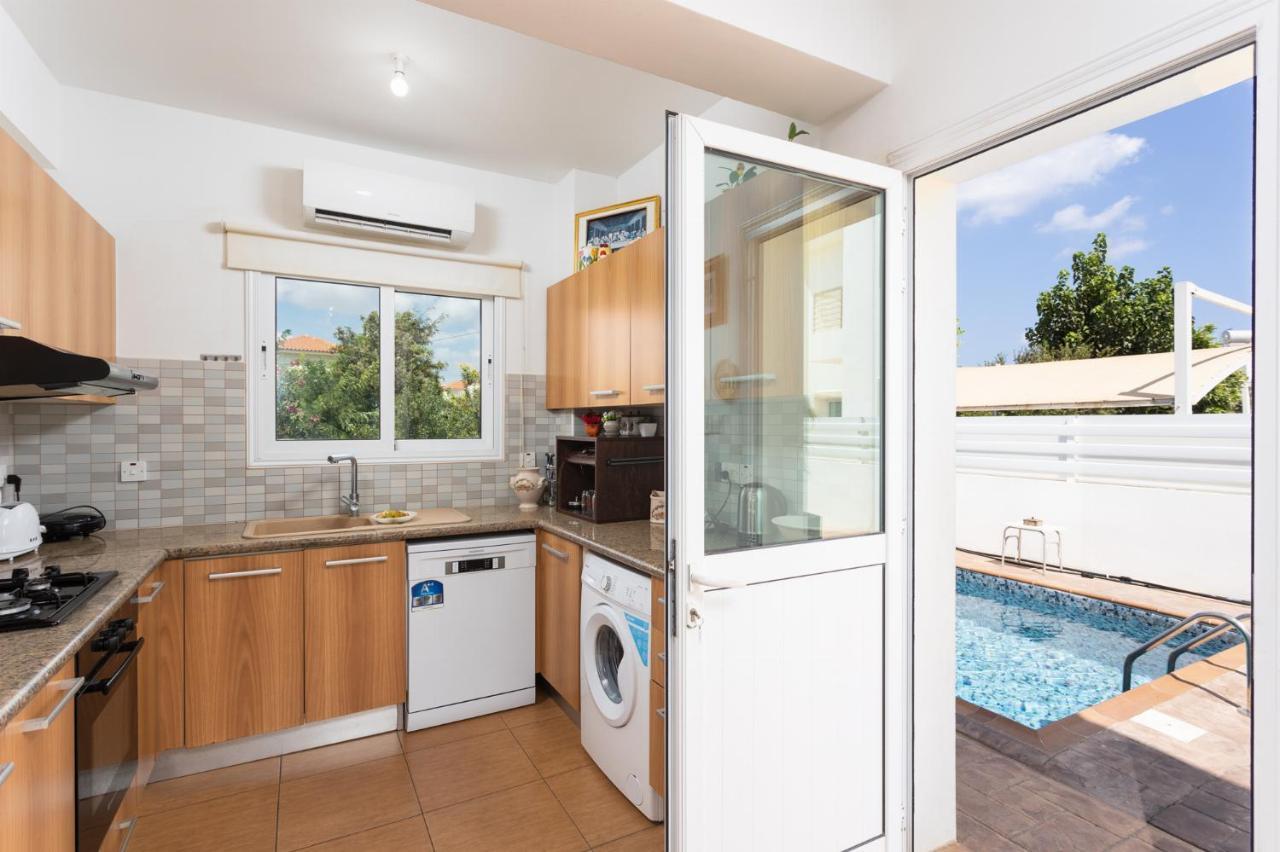 Villa Kalliopi Paralimni Buitenkant foto